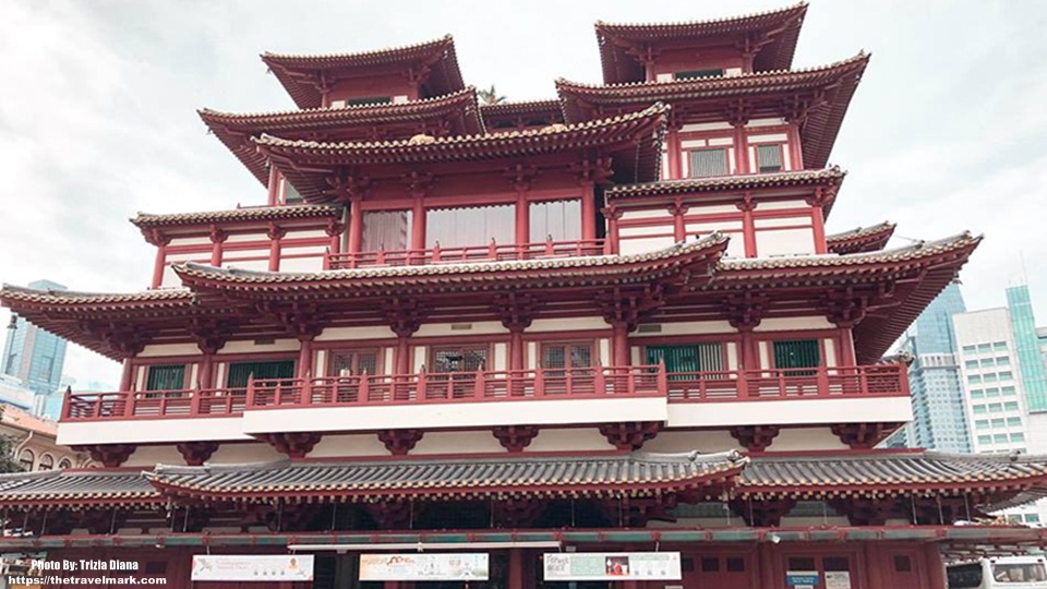 Buddha Tooth Relic Temple and Museum - Chinatown Singapore